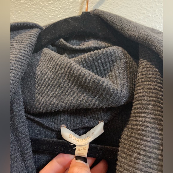 Bordeaux Turtle Neck Dress - Picture 3 of 3